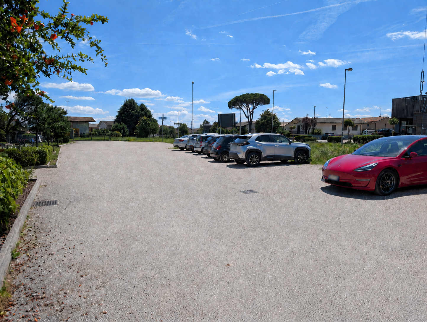 Parcheggio frontale disponibile per chi utilizza Spazio Lucchetta IA